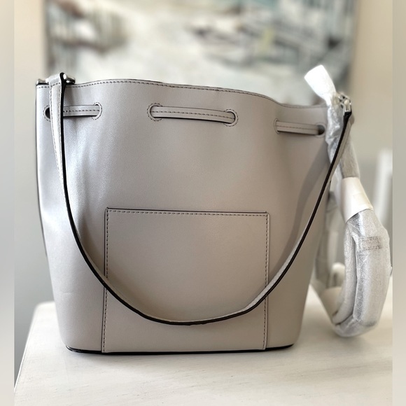 Michael Kors Eden Leather Bucket Crossbody bag- New great Christmas gift - Picture 7 of 12